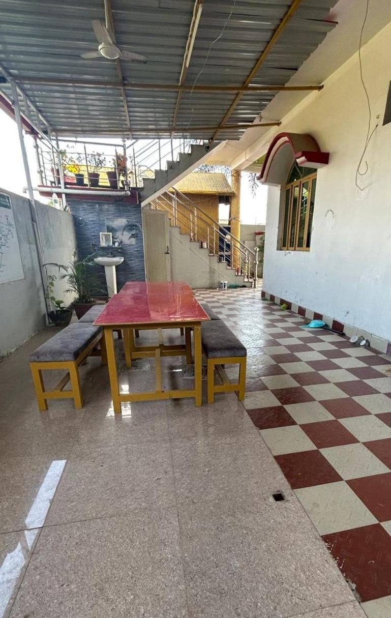 Nandini Homestay Dehradun Exterior foto